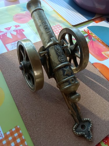 Vintage heavy solid brass - vintage,