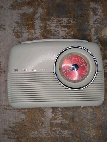 Vintage original bush radio - original,