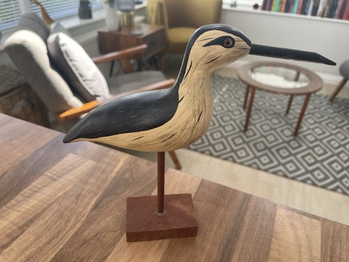 Vintage hand carved sand piper - hand,
