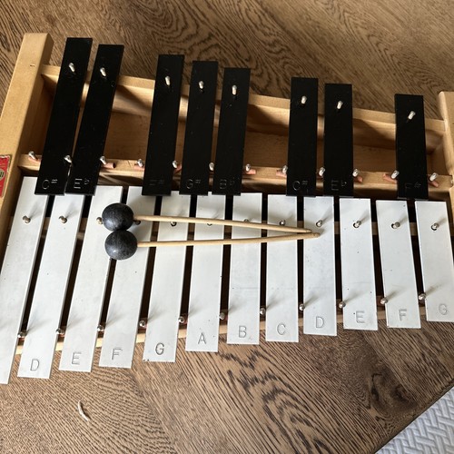 Wooden metal key carillon - key,