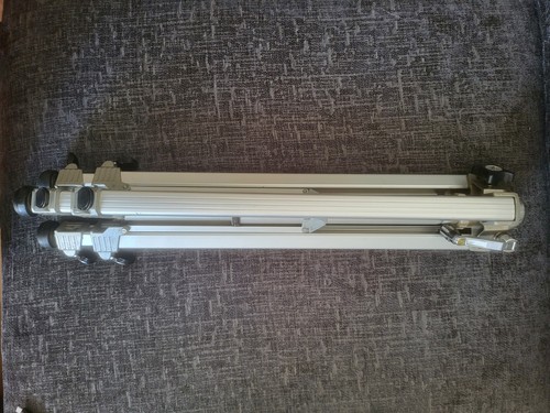 Velbon tripod stand - tripod, /vintage