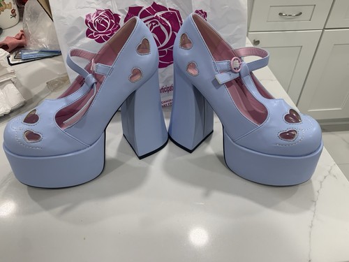 Rare colored women - rare, platform