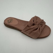 Fergalicious Women's Zoom