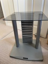 media/speaker stand with