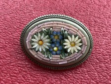 Vintage Jewellery Micro mosaic Brooch in Pale Pink with flower design 