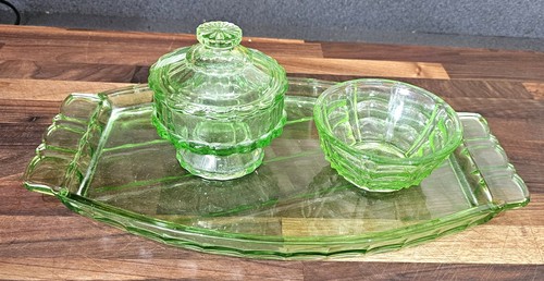 Vintage 1930s uranium glass - 1930s,