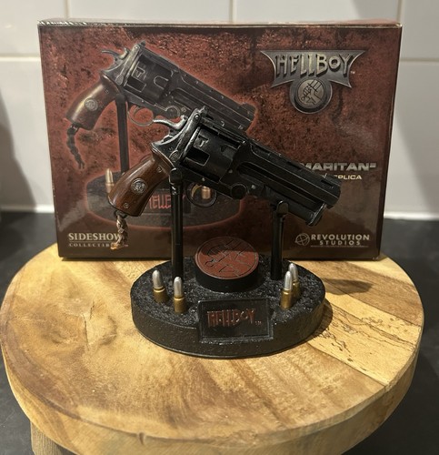 Sideshow collectibles hellboy - sideshow,