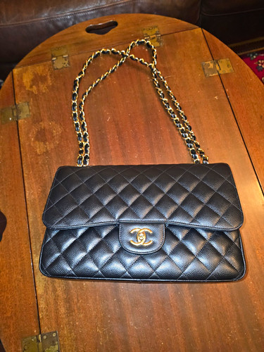 Chanel black quilted - quilted, flap