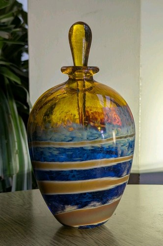 Melting pot glassworks - , signed