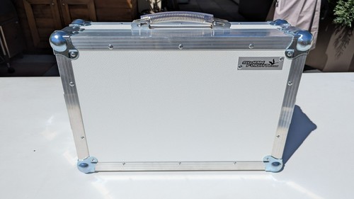 Mint white swan flight case - flight,