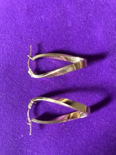 Gemporia 9ct yellow gold - 9ct,
