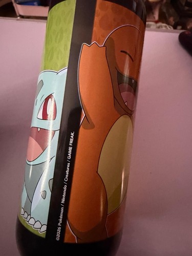 Genuine pokémon 590ml water - genuine,