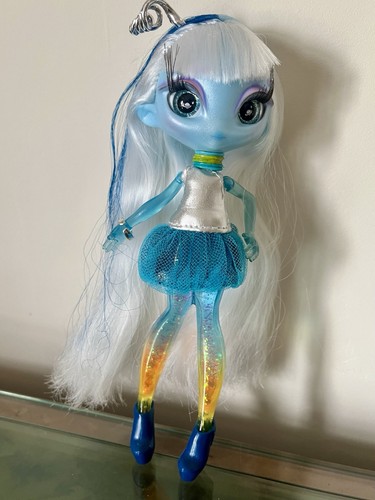 Novi stars doll - novi, 1st