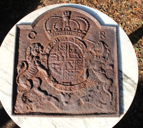 Cast iron fireback coat - iron,