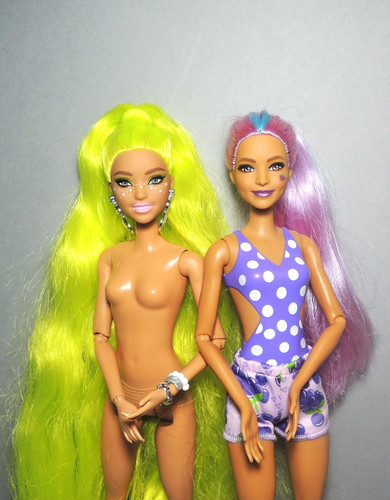 Barbie dolls jointed extra - barbie,