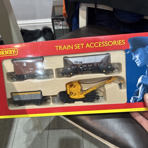 Hornby train set accessories - train,