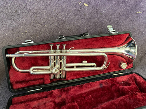 Trumpet silver plated yamaha - ,