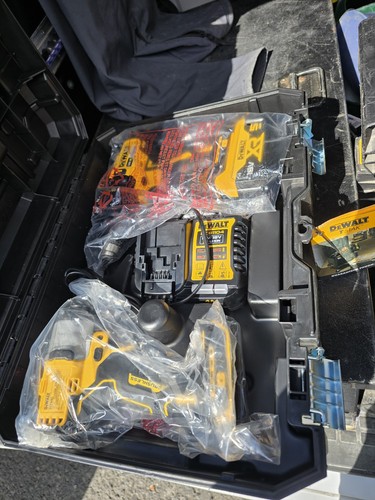 Dewalt 18v cordless - xr,