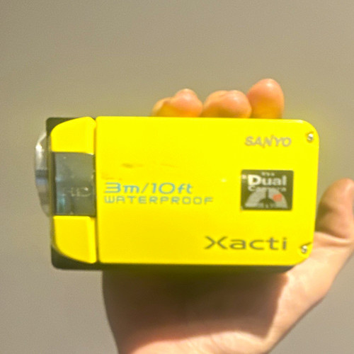 Sanyo xacti vpc wh1 waterproof - xacti,