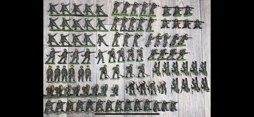 Britains herald toy soldiers - herald,