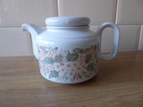 Hornsea pottery cascade - pottery, teapot