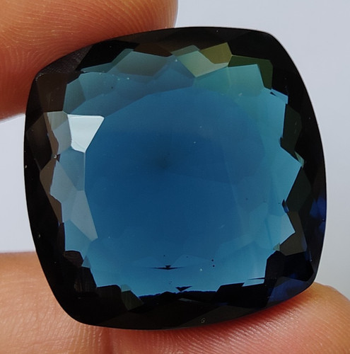 Aaa large blue tanzanite - aaa+,