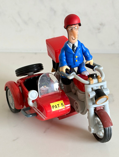 Postman pat push along - pat,