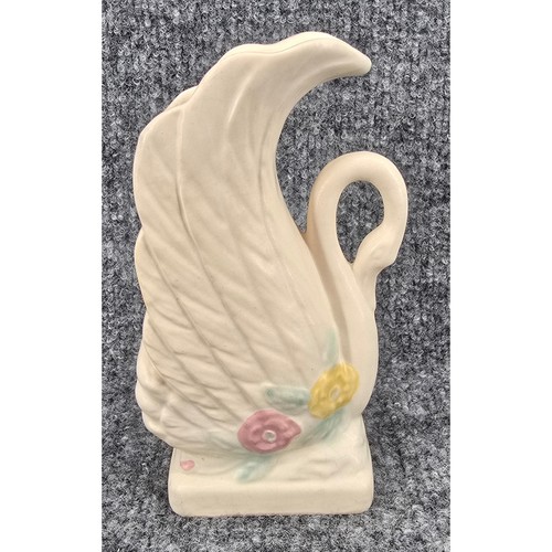 Hull pottery swan vase cream - pottery,