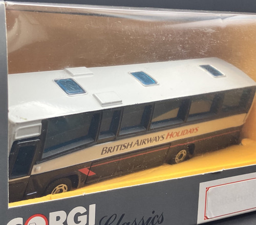 Corgi toys 32605 plaxton - corgi,