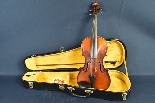 Vintage suzuki violin - 1/2,