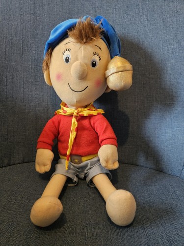 Noddy singing and nodding - singing,