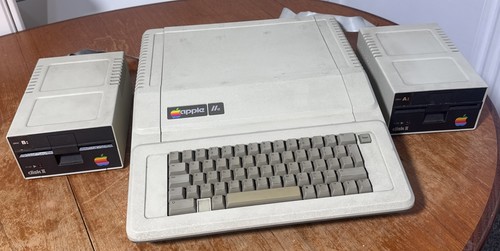 Vintage apple lle computer - vintage,