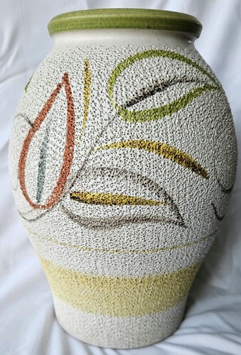 Langley pottery textured