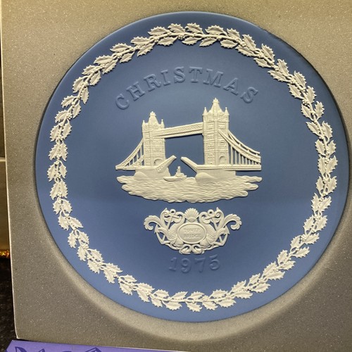 Vintage wedgwood christmas - vintage,