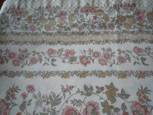 Vintage bed sheet - , floral