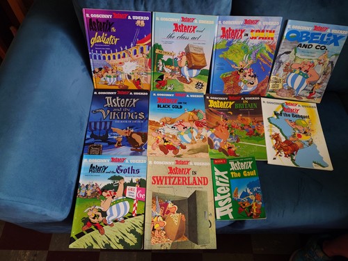 Asterix books x11 - books,