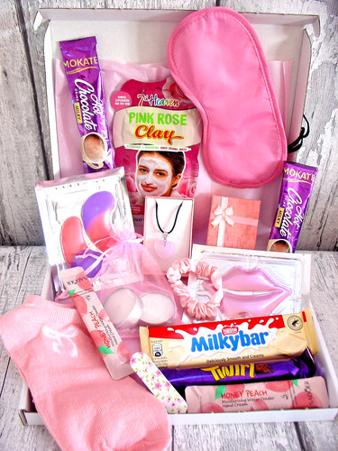 Ladies letterbox pamper - ladies, hamper