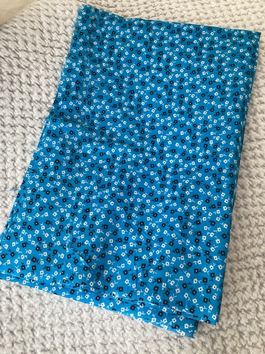 Vintage retro fabric remnant - fabric,