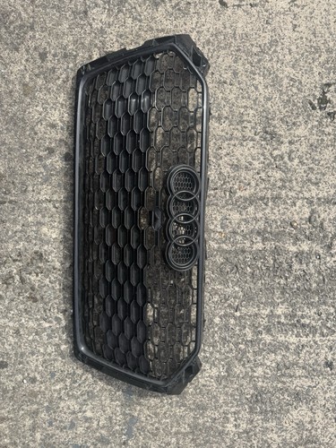 Audi 2018 honeycomb grill - audi,