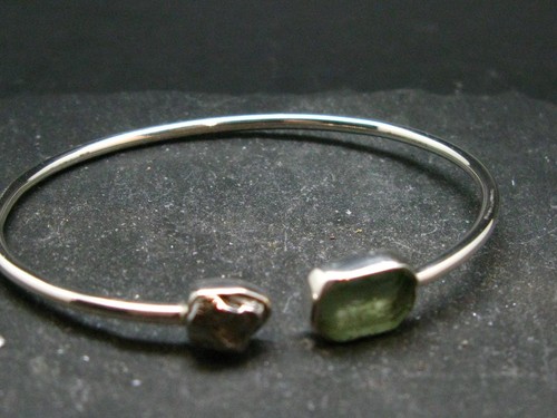Moldavite and meteorite - moldavite,