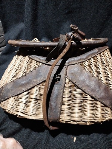 Vintage fishing creel basket - creel,