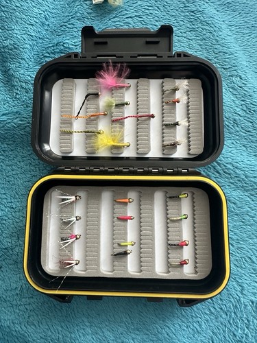 Fly fishing box - box, with
