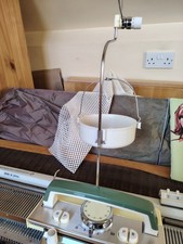 Knitmaster 250, 5mm Knitting Machine