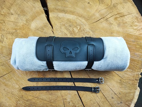 Skull cover roll from - cover,