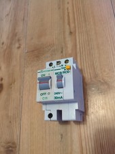 CRABTREE POLESTAR C16 RCBO 16