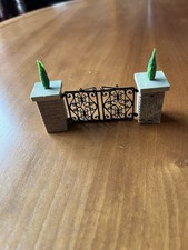 Britains Floral Miniature