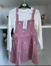 Girls 4-5 Years Old Embroidered Floral Top and Double Cloth Pinafore Outfit