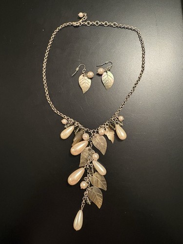 Vintage costume jewellery - vintage,