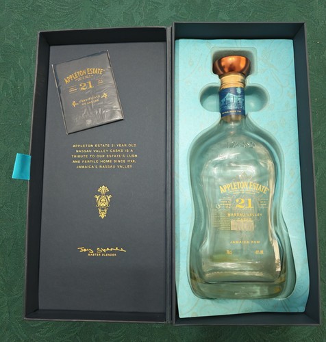 Appleton estate year old - 21,