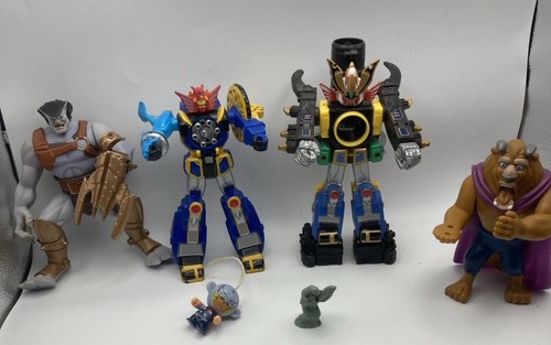 Mixed action figures bundle - figures,